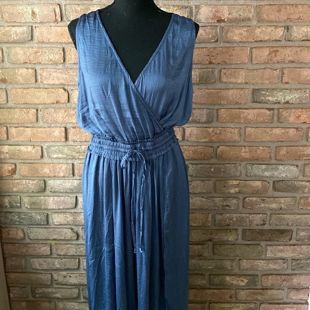Hem & Thread Maxi Dress Size Medium NWT